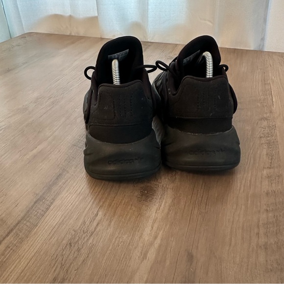 Adidas Originals Ozelia Men's Casual Shoes Core Black-Carbon Size 5.5 - Picture 6 of 7